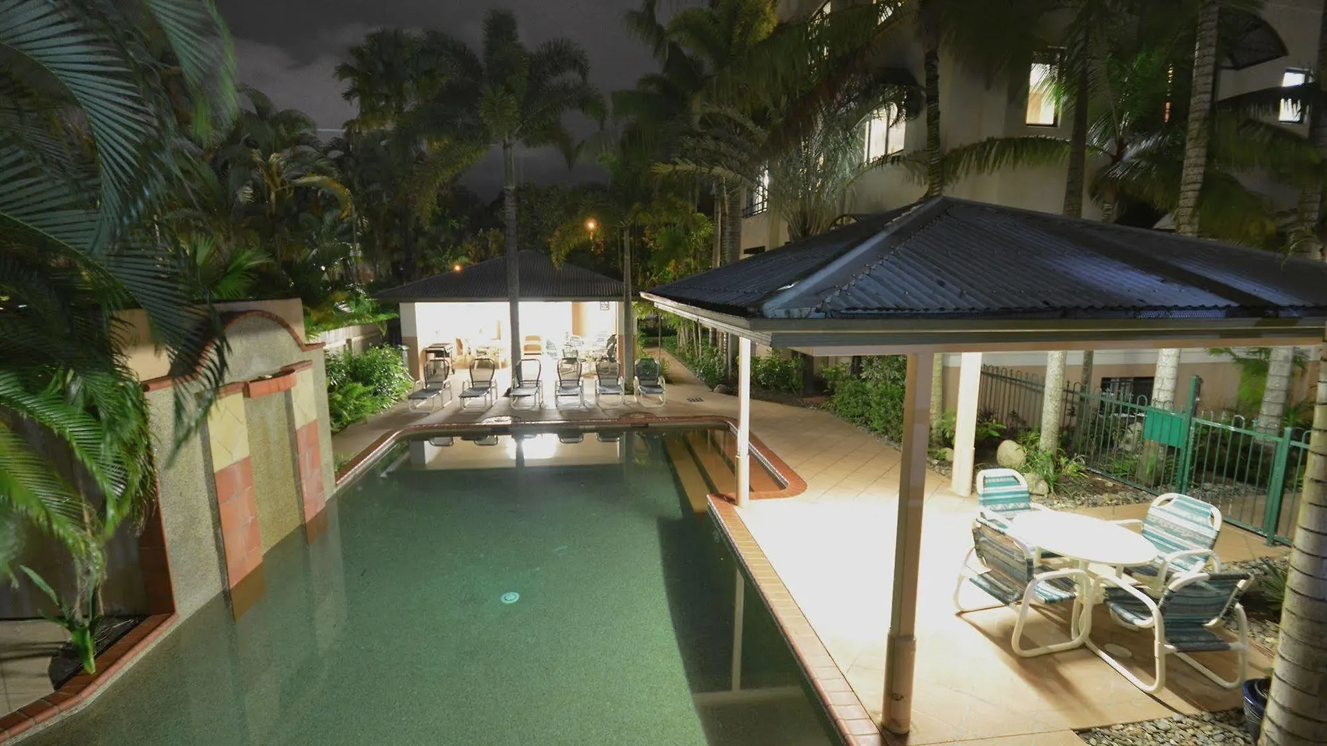 Grosvenor In Cairns Aparthotel